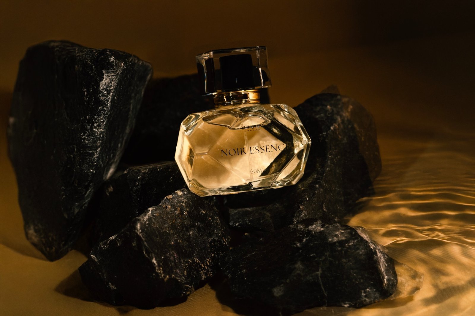 Noir Essence